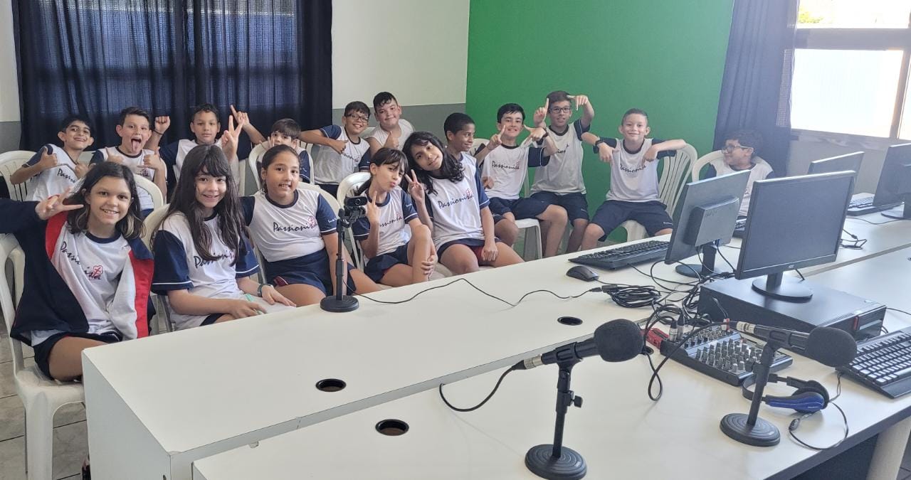 Projeto eleies - Podcast com os alunos do 5 ano Colgio Passionista Santa Maria